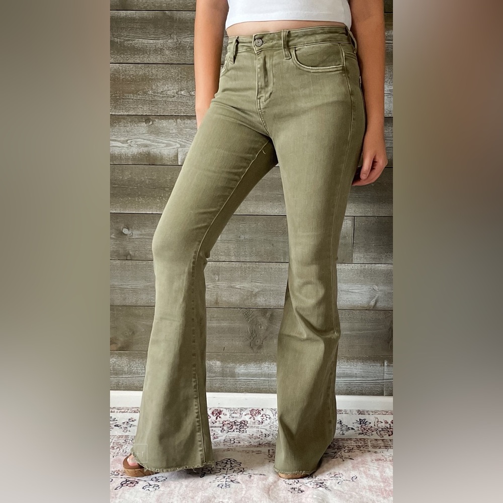 NEW! vervet denim high rise raw hem super flare jeans covert green V3084CG